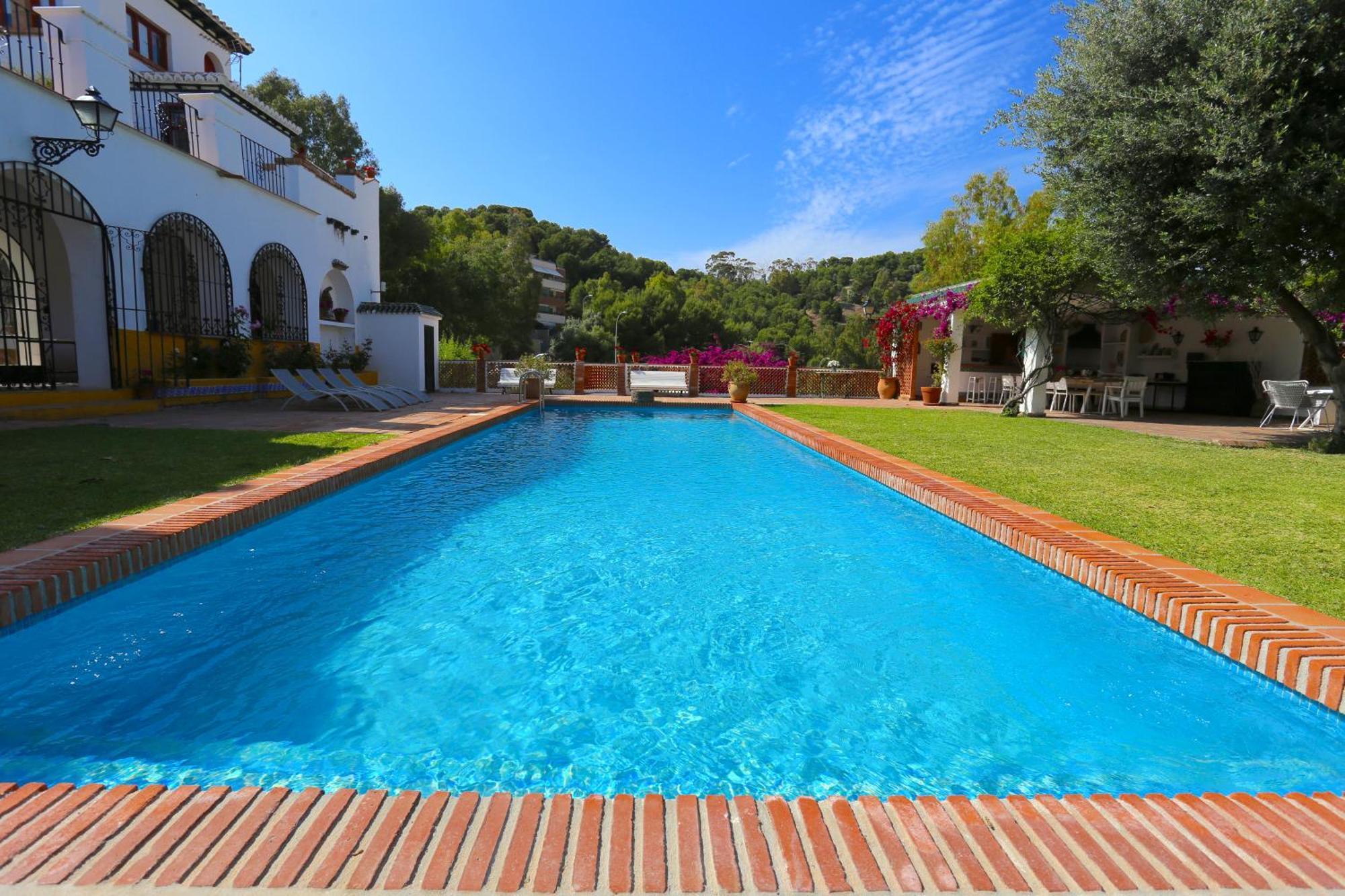 Villa Clavero Nine Premium Apt Малага Экстерьер фото
