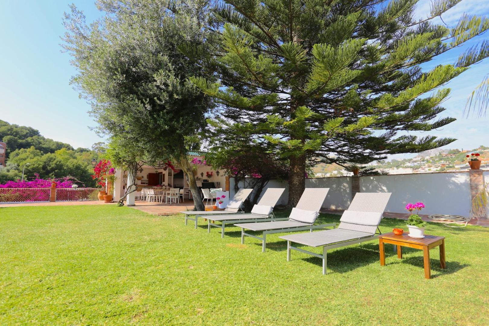 Villa Clavero Nine Premium Apt Малага Экстерьер фото